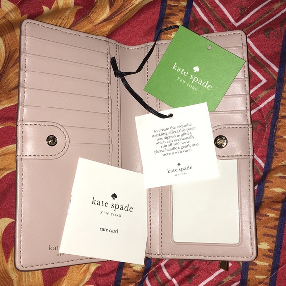 Kate Spade Wallet - Picture 4 of 4